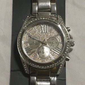 NWT NEW YORK & CO woman’s watch